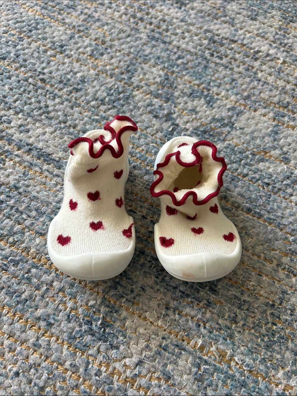 Baby Ruffled Heart Sock Shoes - White with Burgundy Accents